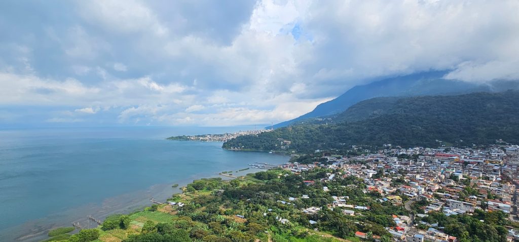 Mirador Kaqasiiwaan San Juan de Laguna