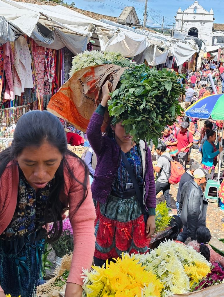 Een Chichicastenango Markt bloemenverkoopster