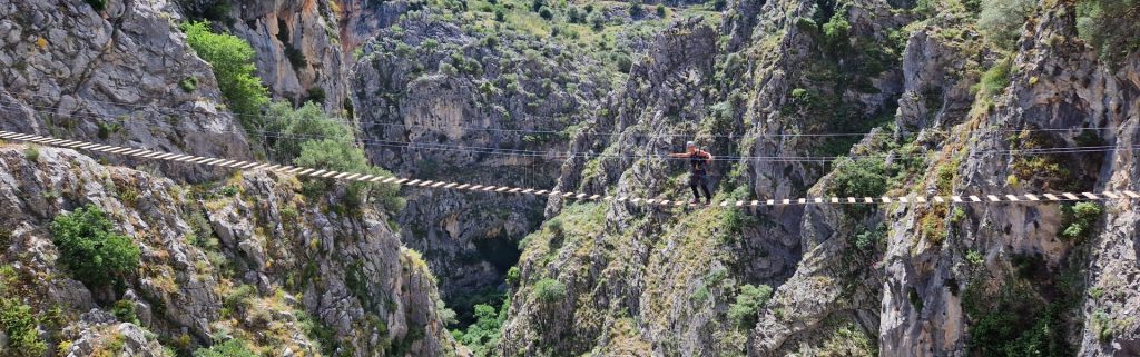 Via ferrata obstakel Tibetaanse brug