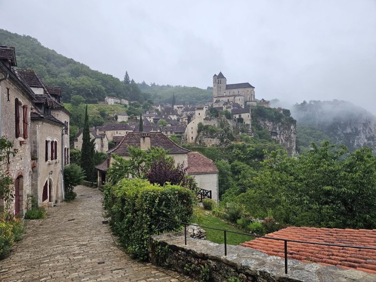 Saint-Cirq-Lapopie church