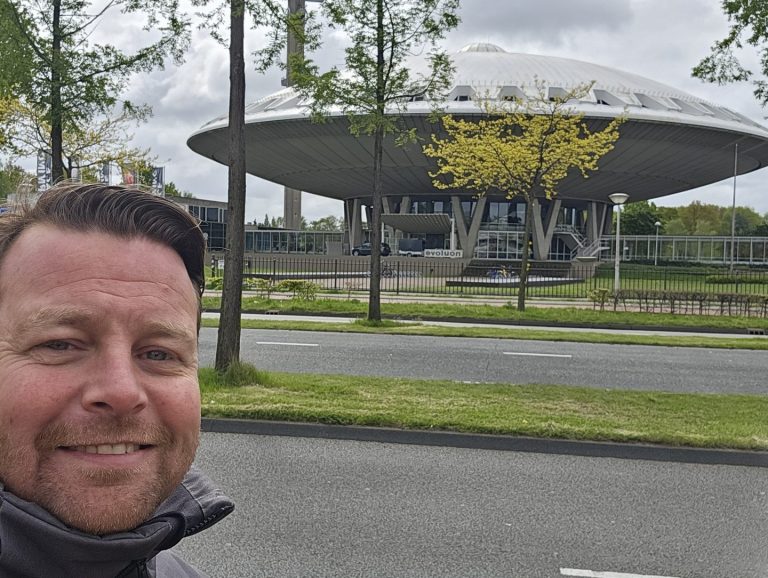 Het totale loslaten Evoluon Eindhoven