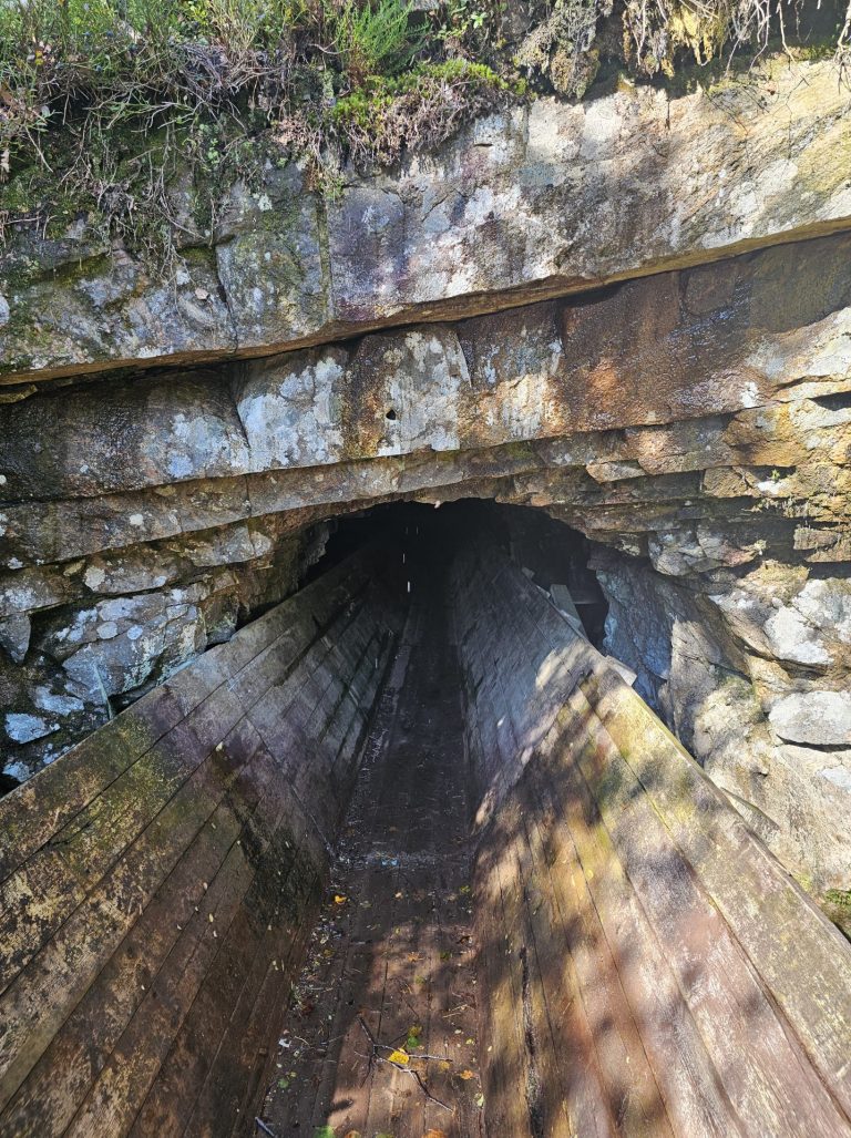 Tommerrenna wandelroute tunnel